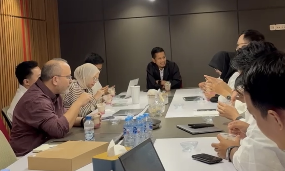 Sweet Interlude: Podeng & Stories